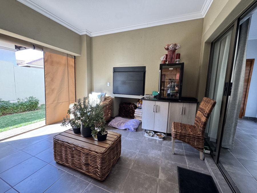 To Let 3 Bedroom Property for Rent in Wilkoppies North West